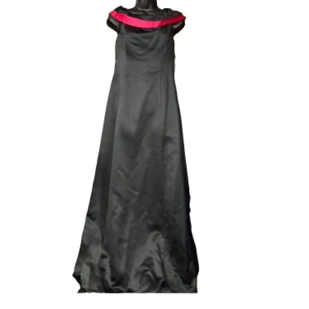 ZUM ZUM, by Niki Livas, formal dress, black & pink NEW WITH DEFECTS Size 5/6‎
